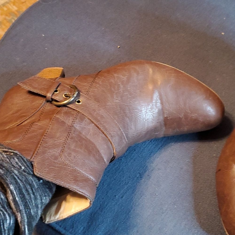 Brown Wrap Strap Ankle Booties US 9M Medium Zip Up Rina Boots Excellent - Picture 8 of 9